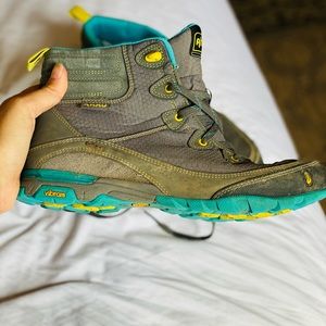 Cute hiking boots (worn for one hike)